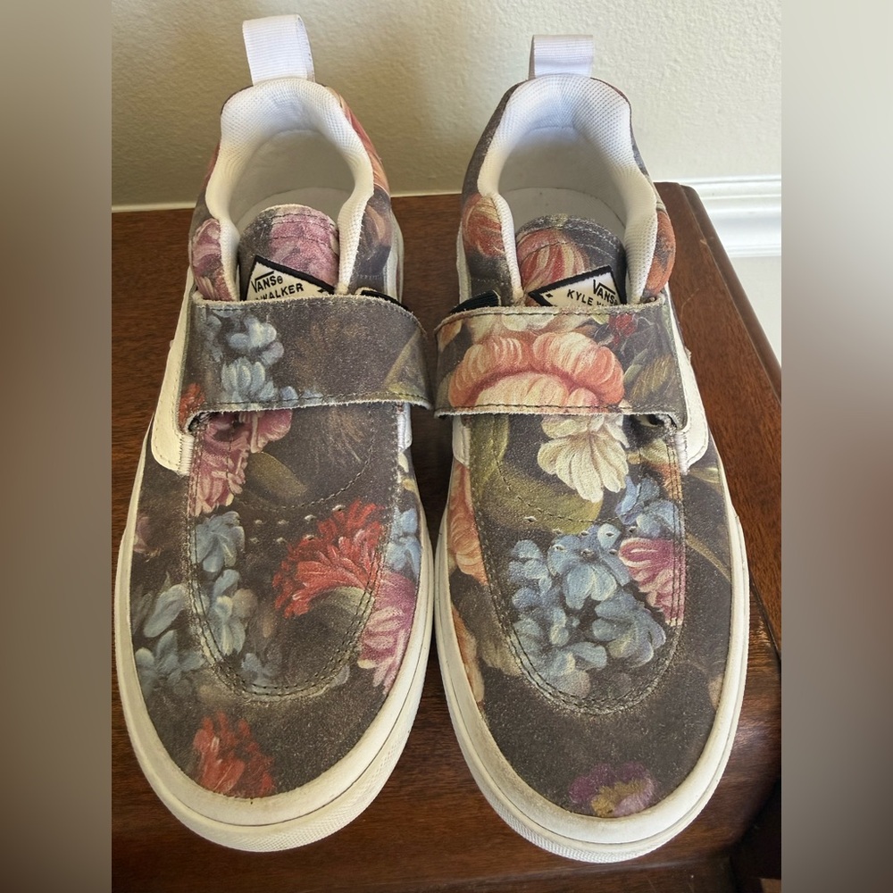 Vans | Kyle Walker Pro 2 | Kids Floral Sneakers - Dark Grey and Multicolor